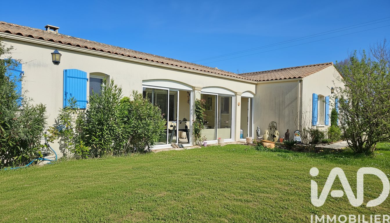 Maison à vendre, 167m², Clam