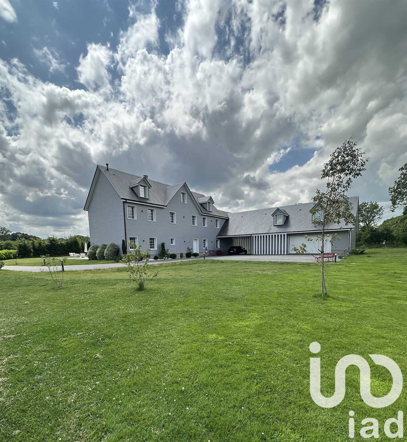 Maison à vendre, 320m², Saint-Etienne-la-Thillaye
