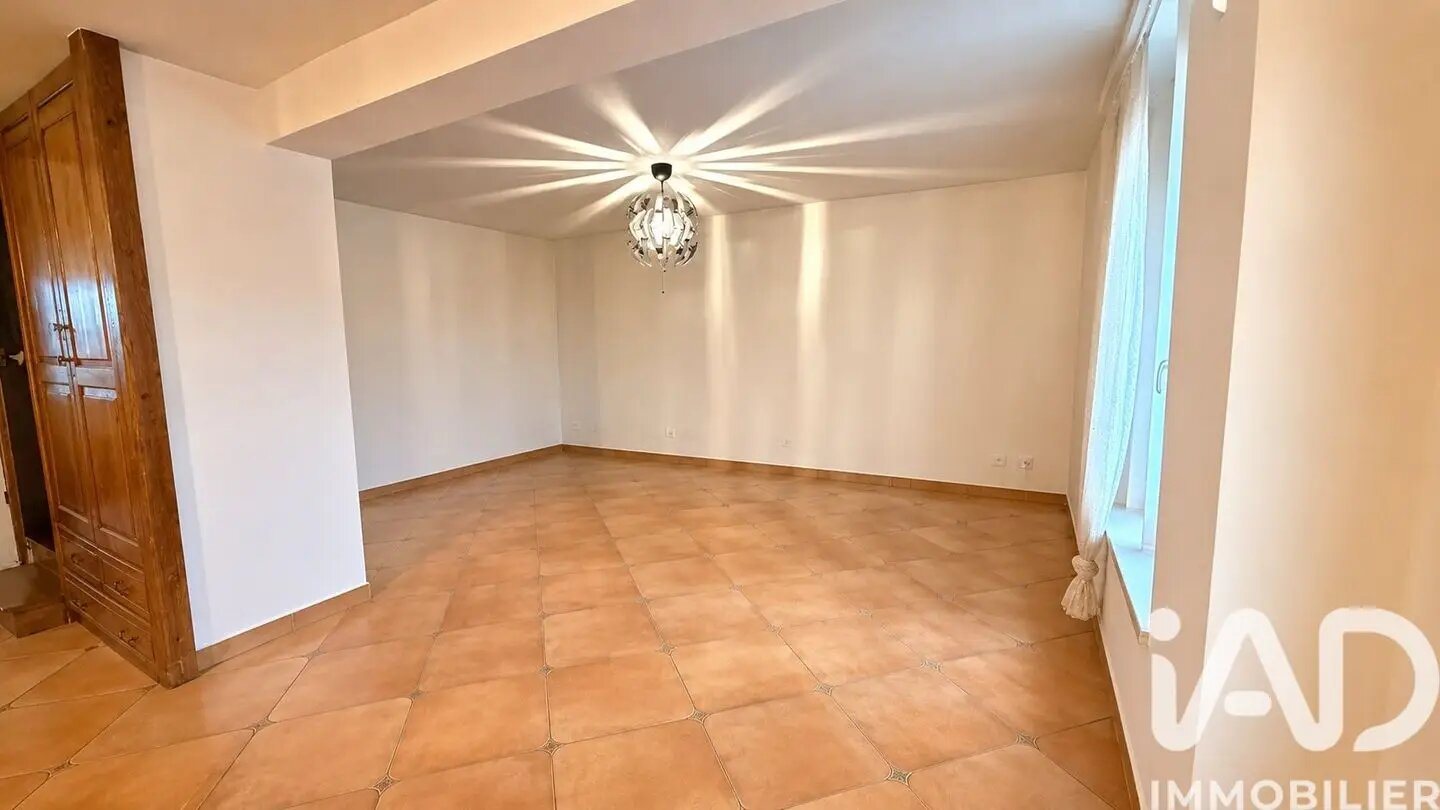 Maison à vendre, 152m², Chalautre-la-Grande