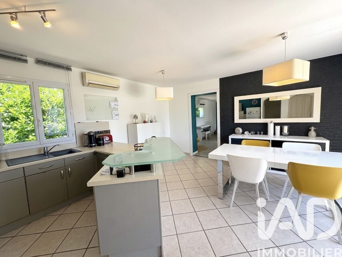 Maison à vendre, 125m², Camaret-sur-Aigues