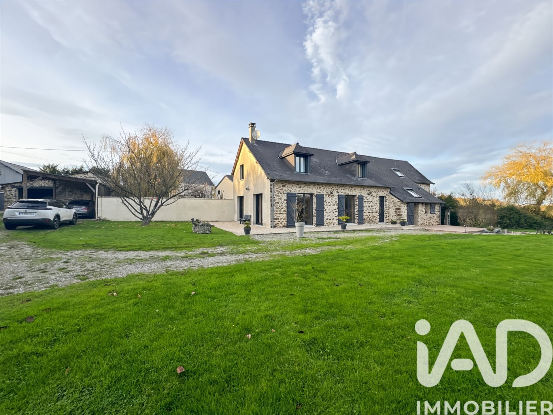 Maison à vendre, 176m², Laval