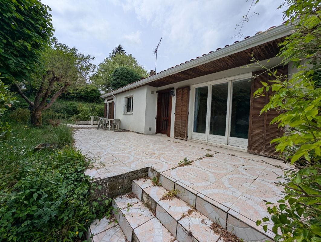 Maison à vendre, 92m², Saint-Laurent-de-Cognac