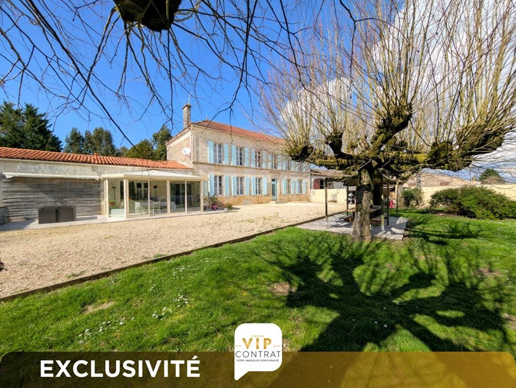 Maison à vendre, 253m², Mosnac