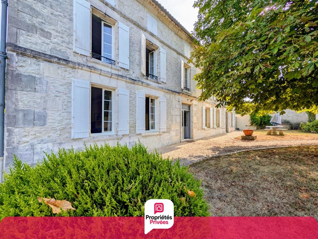 Maison à vendre, 204m², Salignac-sur-Charente