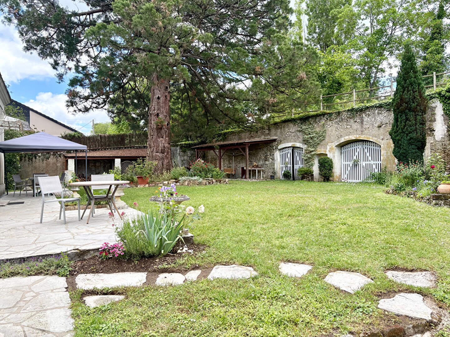 Maison à vendre, 296m², Saint-Julien-de-Chédon