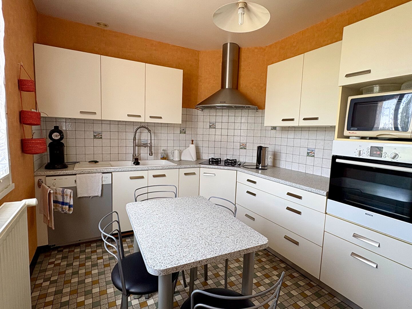 Maison à vendre, 99m², Saint-Julien-de-Chédon