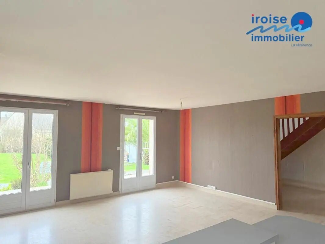 Maison à vendre, 134m², Plouvien