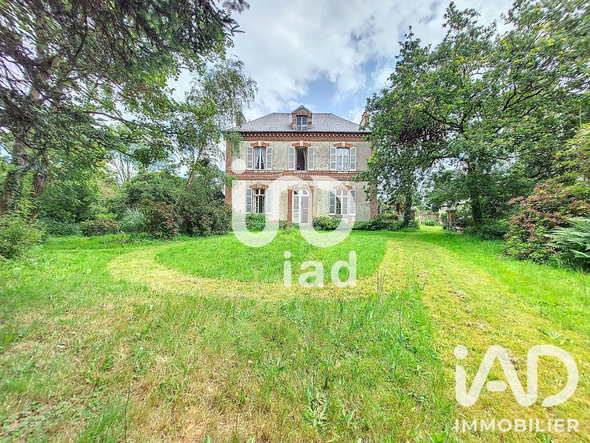 Maison à vendre, 342m², Bourgvallées