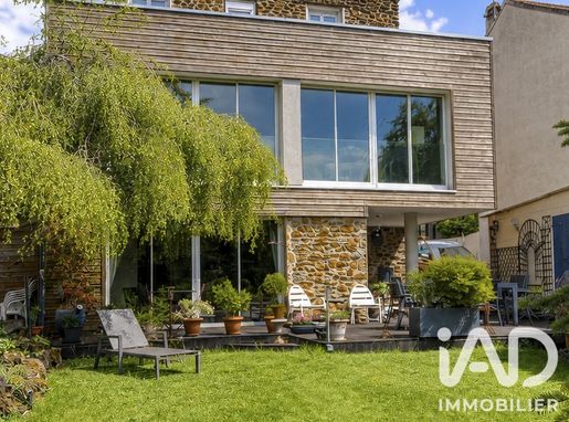 Advert pic 0