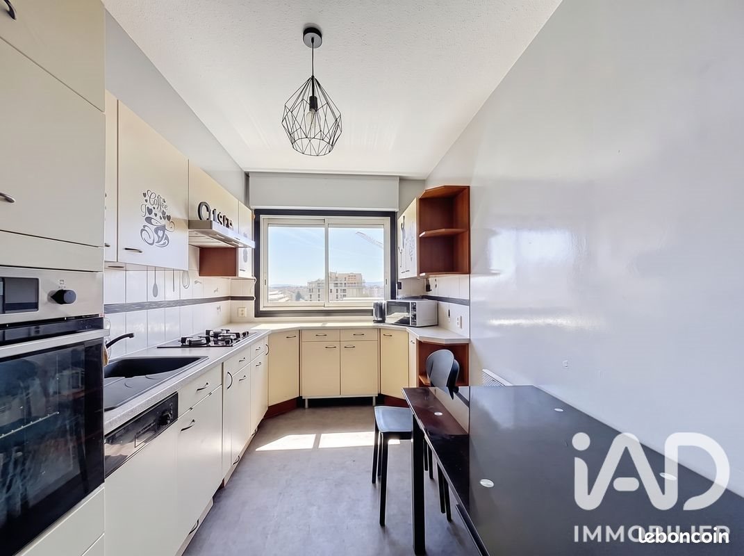 Appartement à vendre, 69m², Lyon 8ème