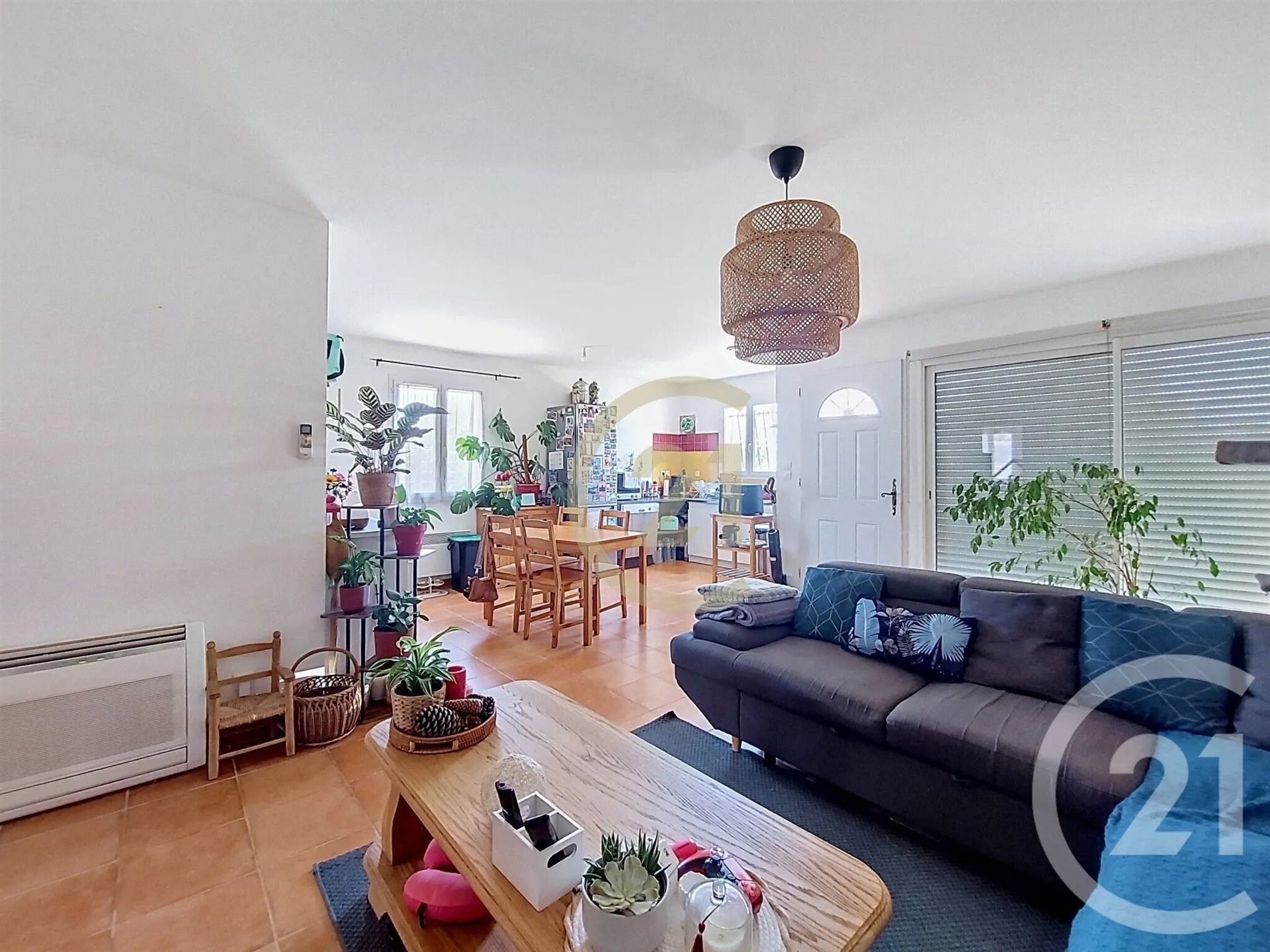 Maison à louer, 69m², Lédenon