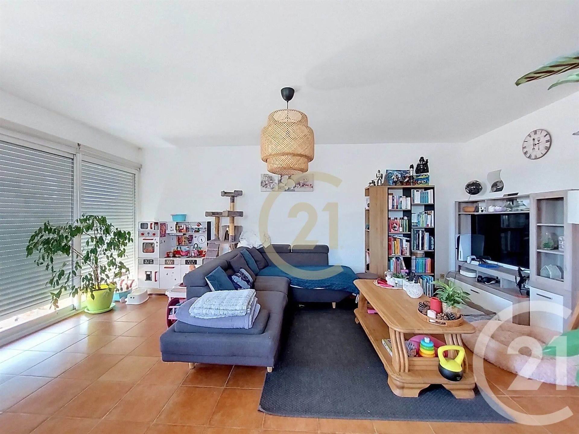 Maison à louer, 69m², Lédenon