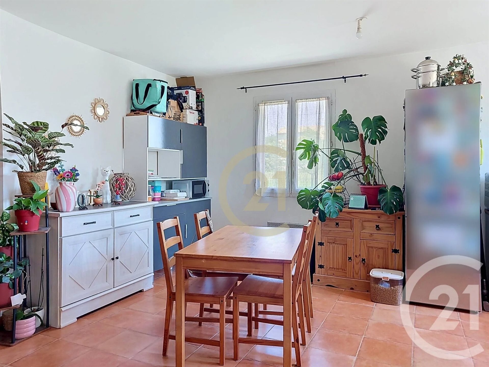 Maison à louer, 69m², Lédenon