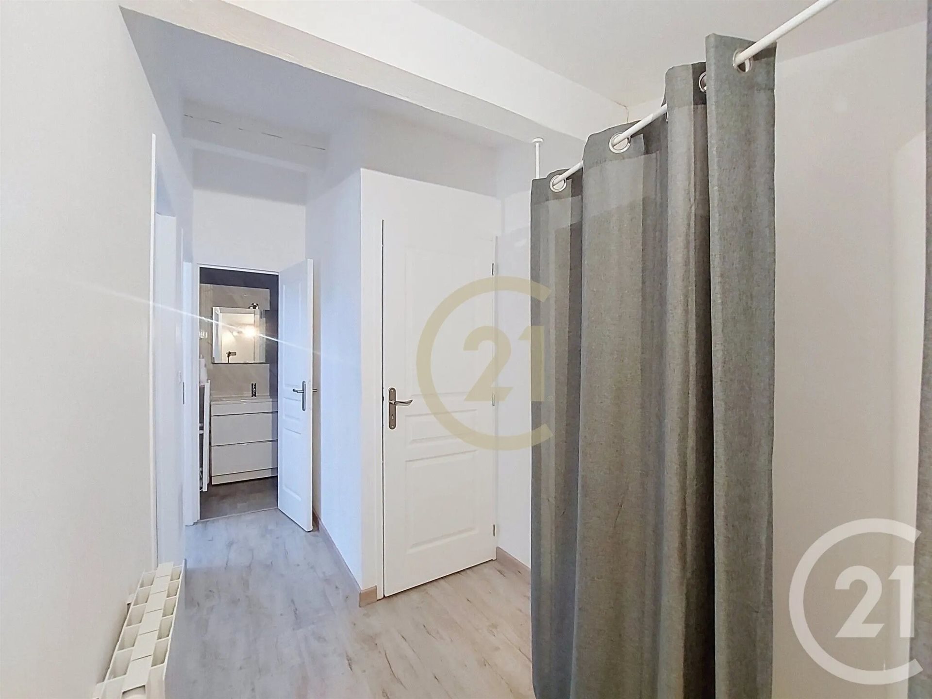 Appartement à louer, 51m², Sernhac