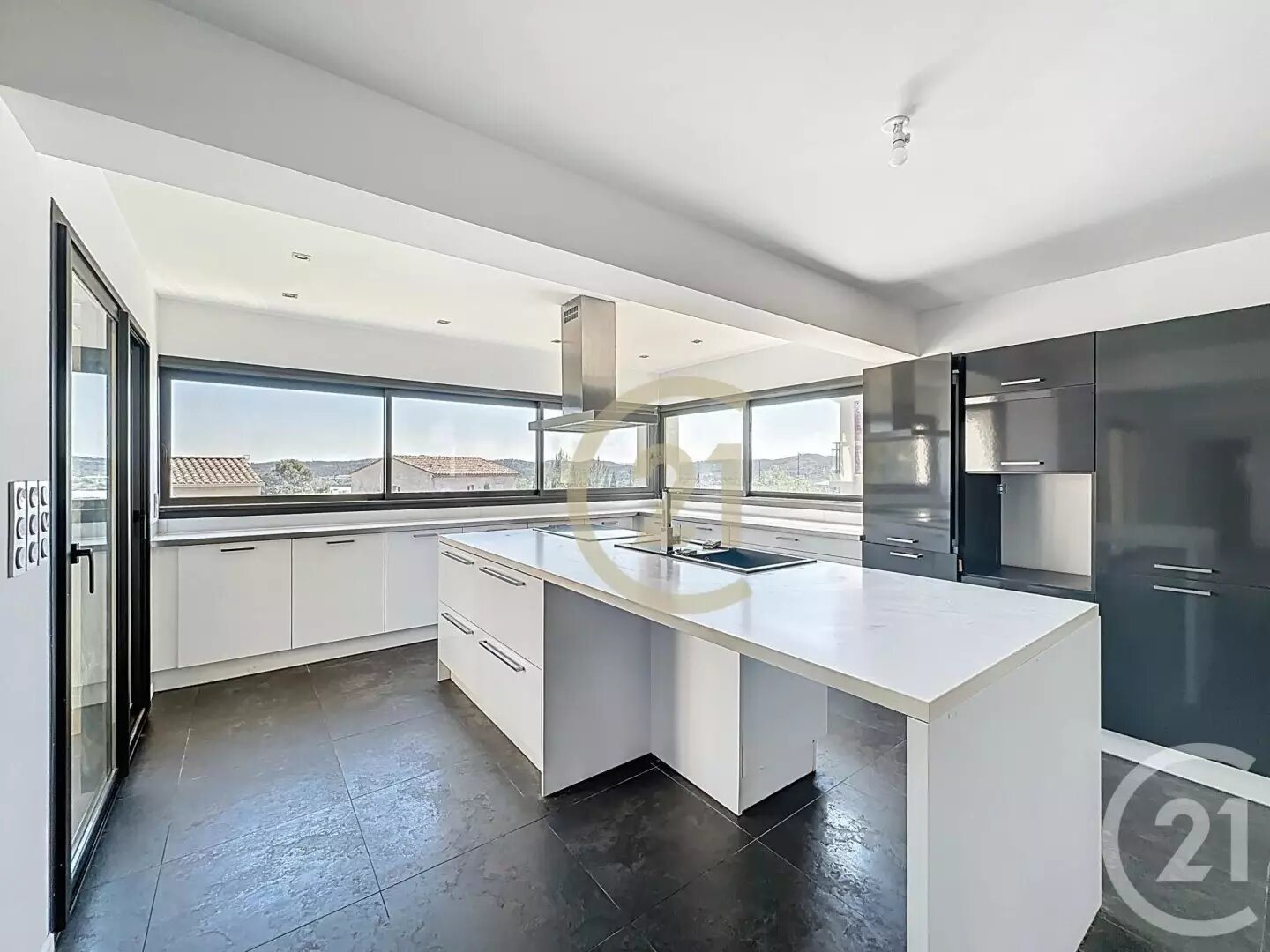 Maison à vendre, 216m², Aramon