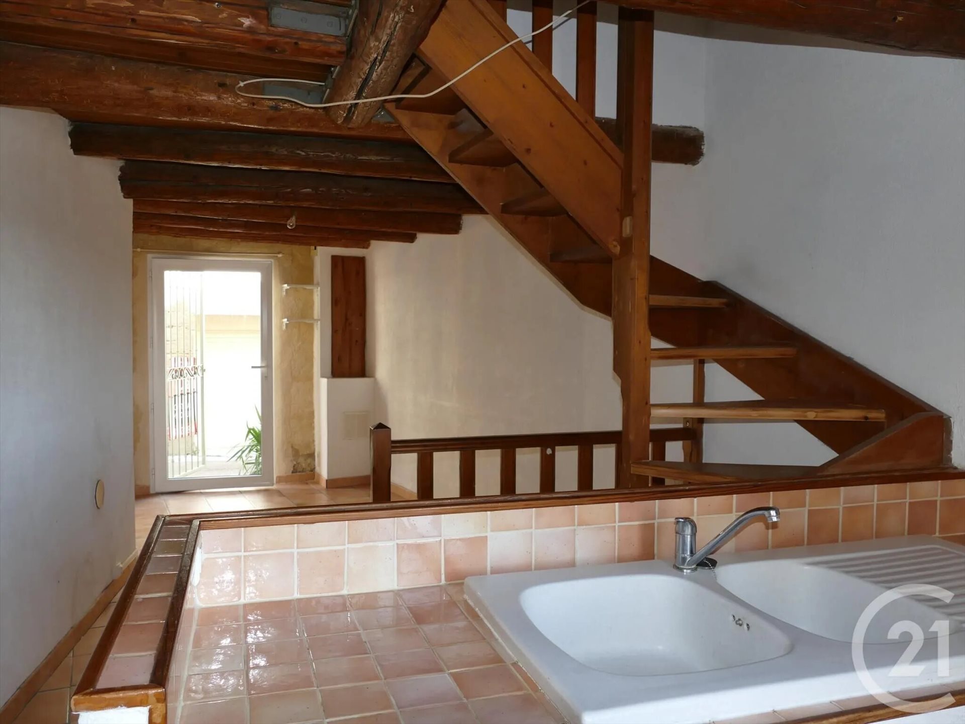 Maison à louer, 60m², Estézargues