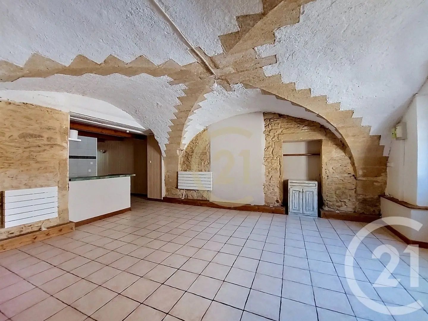Appartement à louer, 64m², Remoulins