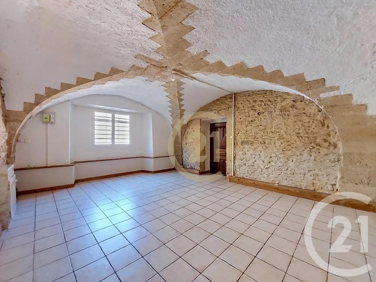 Appartement à louer, 64m², Remoulins