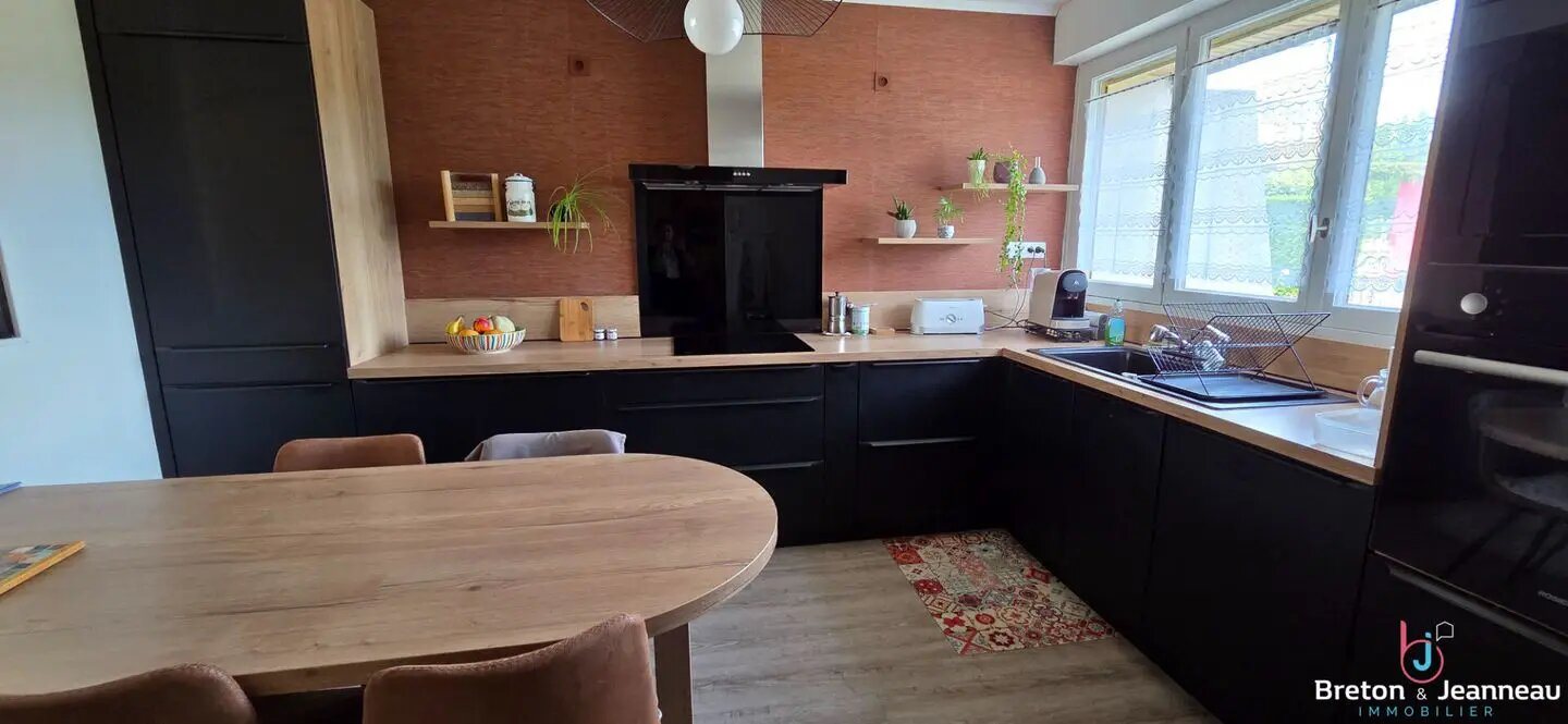 Maison à vendre, 185m², Laval
