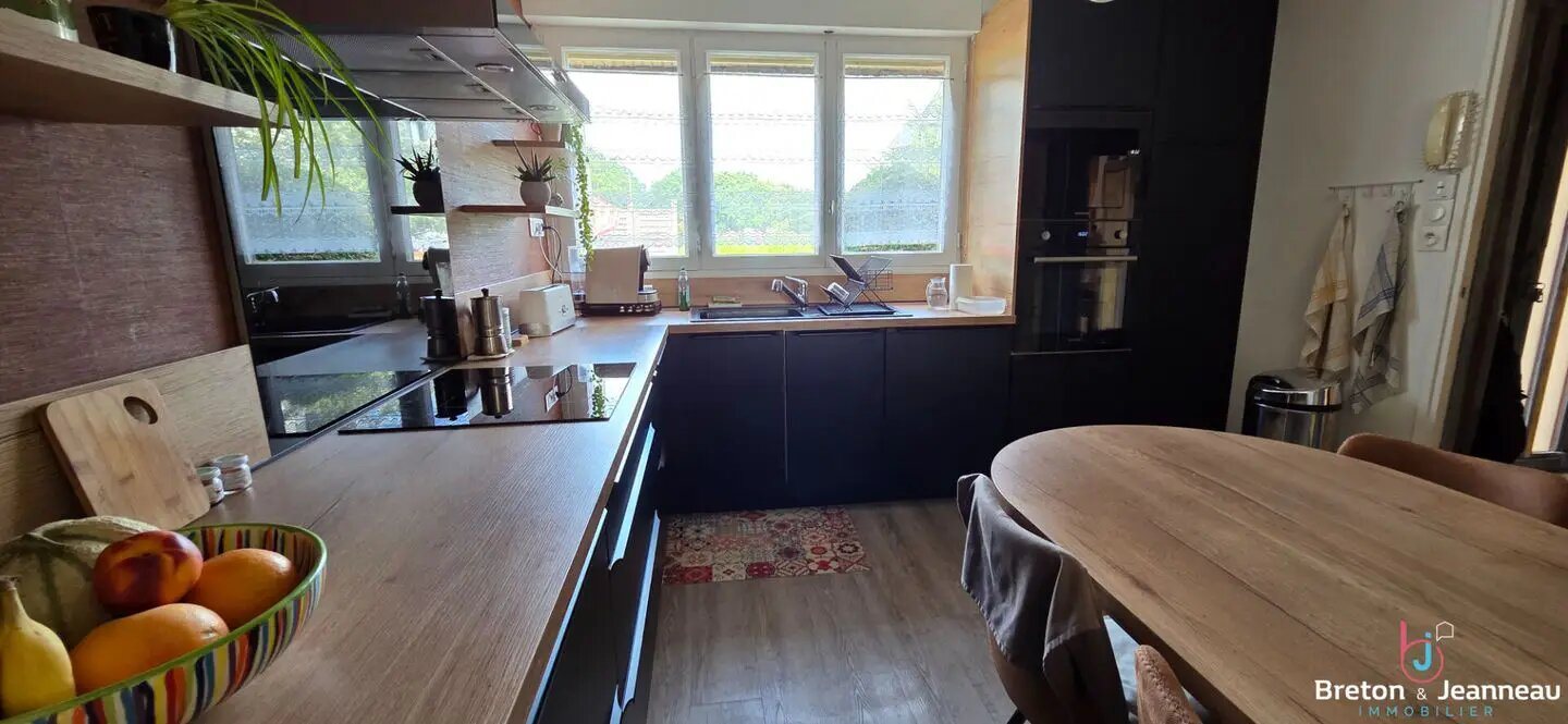 Maison à vendre, 185m², Laval