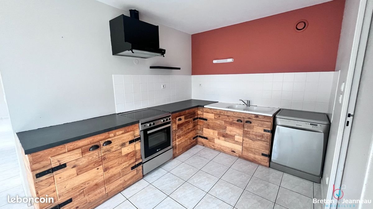 Maison à vendre, 120m², Saint-Ouën-des-Toits