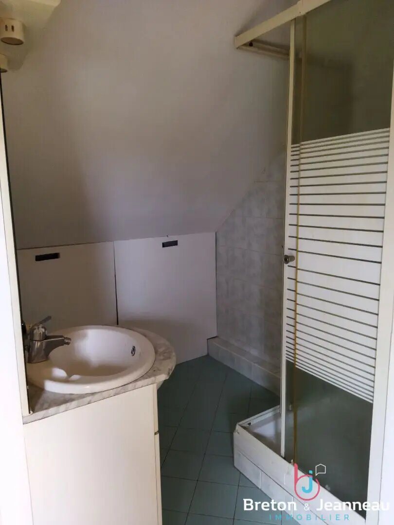 Maison à vendre, 62m², Montreuil-Poulay