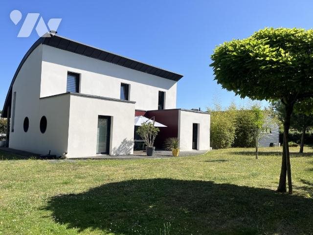Maison à vendre, 204m², Bonchamp-lès-Laval