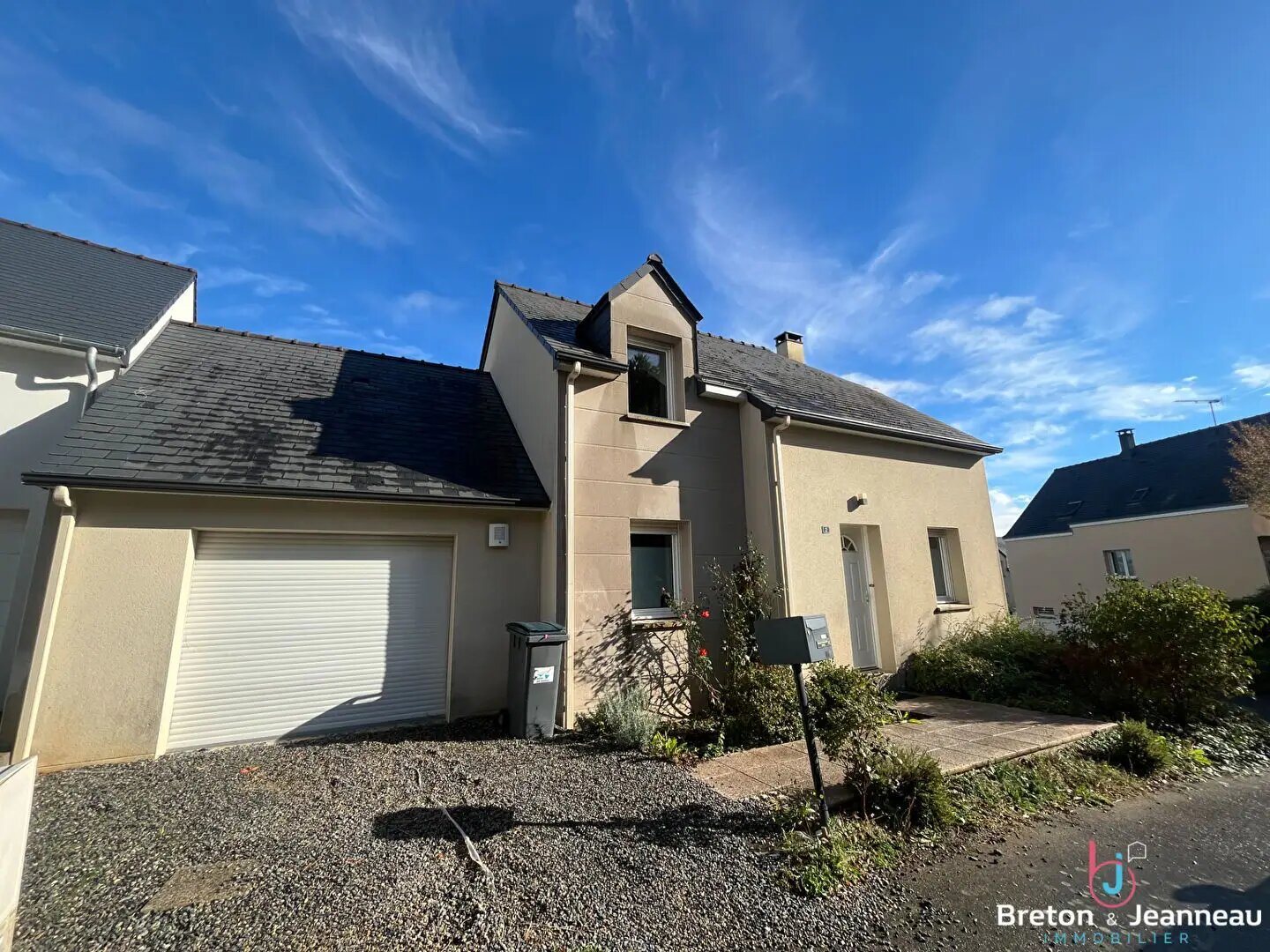 Maison à louer, 88m², Le Genest-Saint-Isle