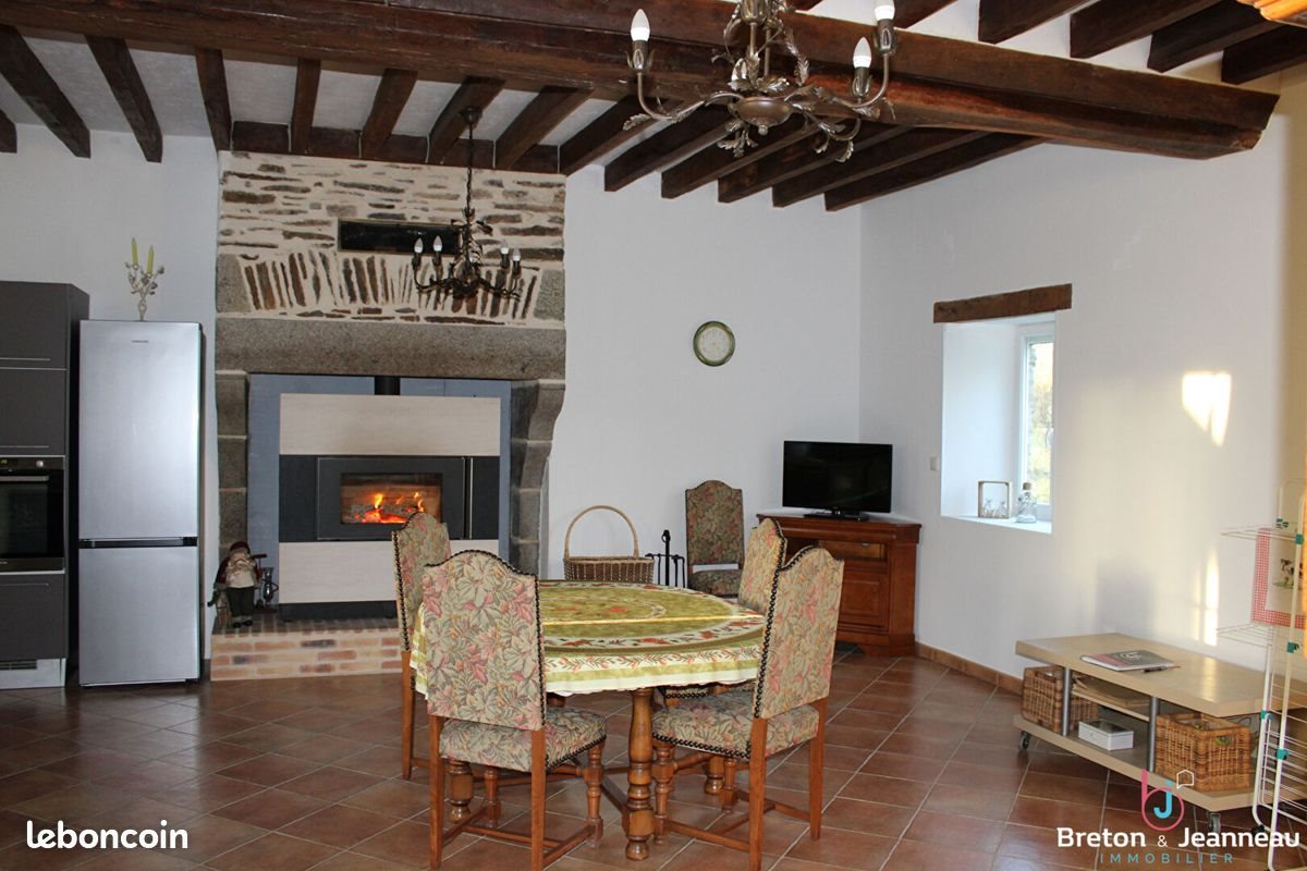 Maison à vendre, 132m², Montenay