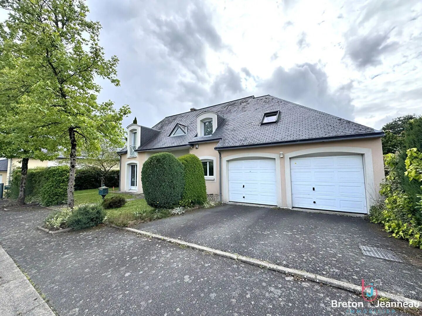Maison à vendre, 177m², L'Huisserie