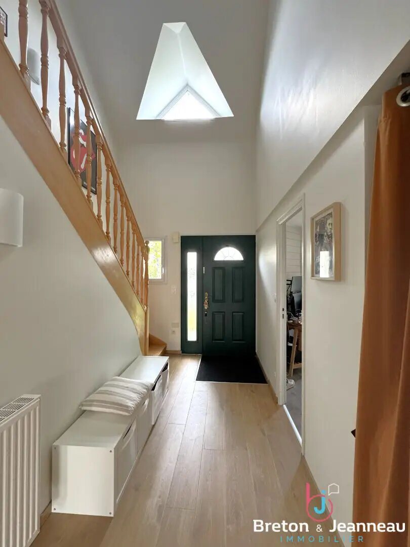 Maison à vendre, 177m², L'Huisserie