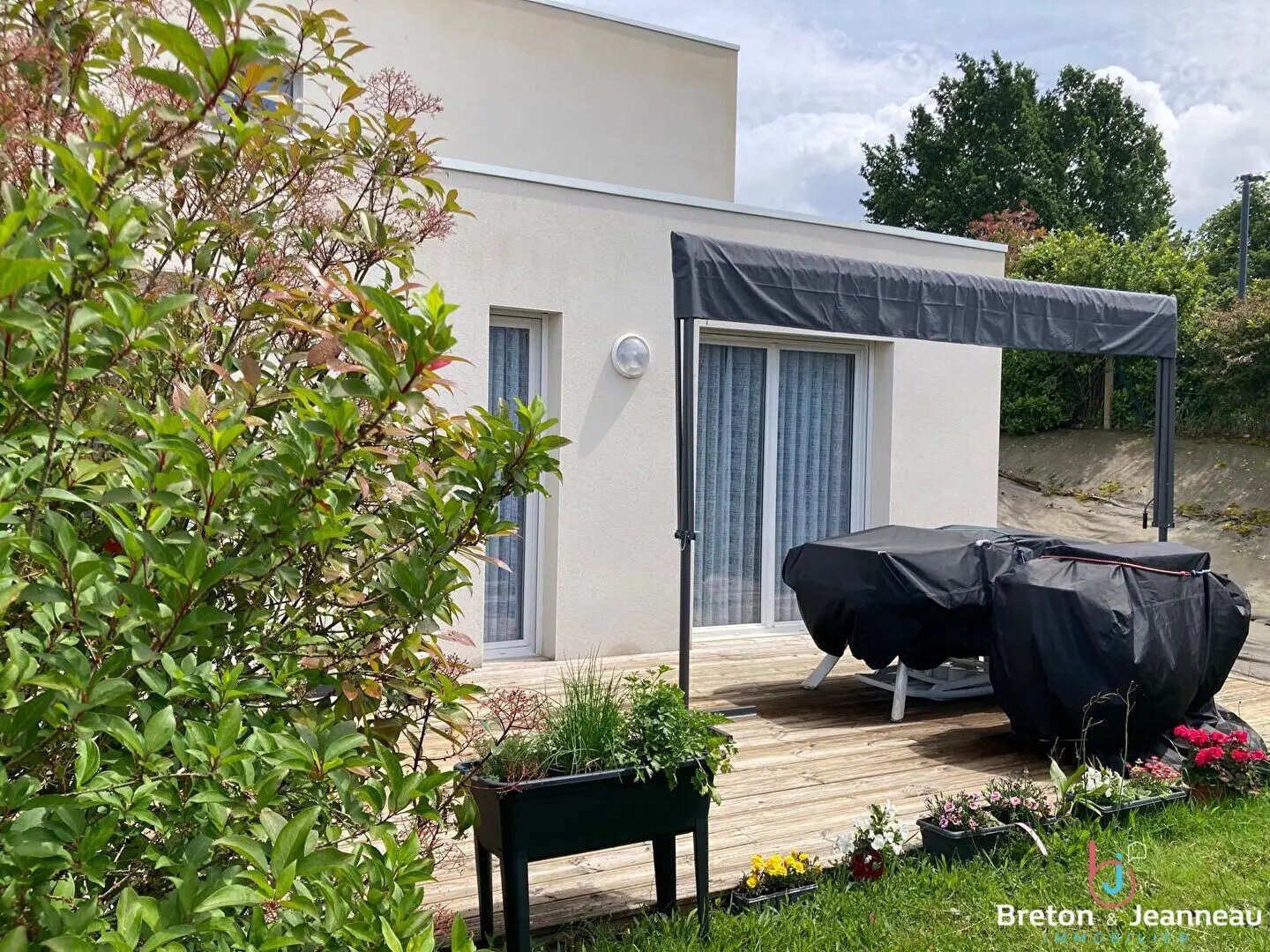 Maison à vendre, 95m², Laval
