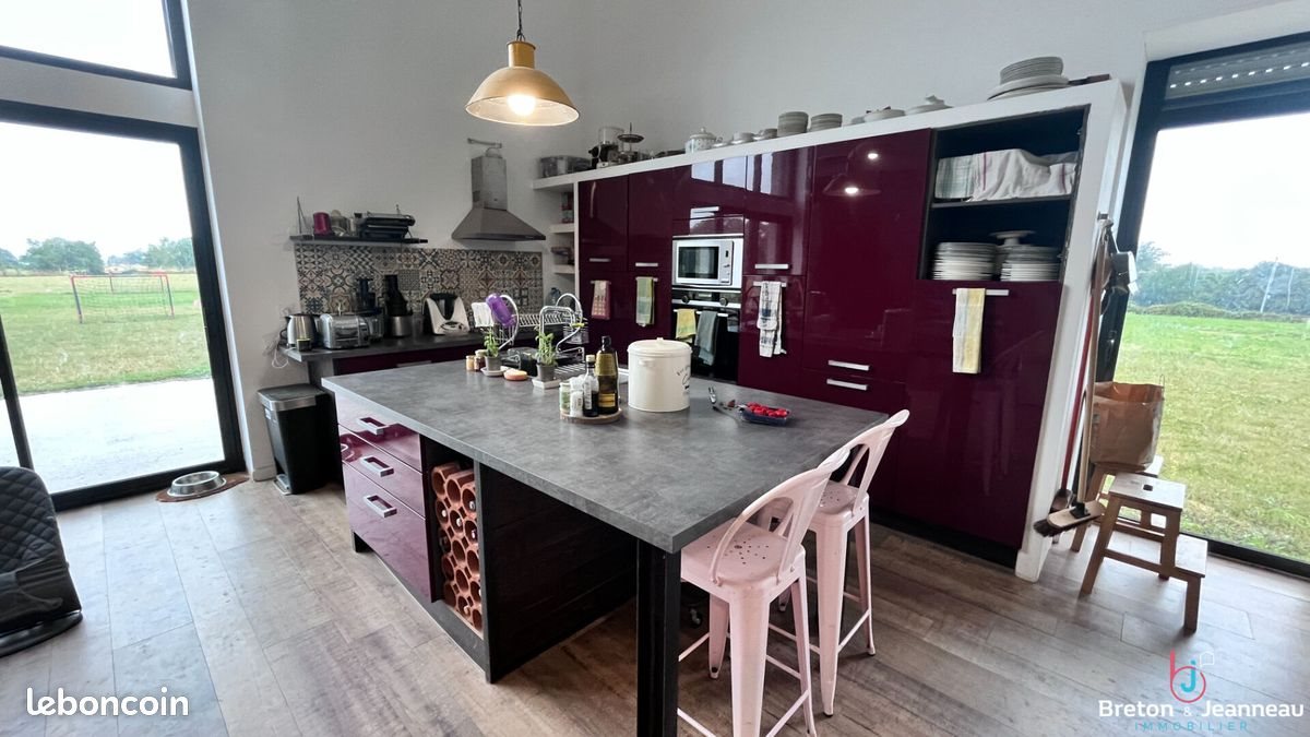 Maison à vendre, 286m², Saint-Berthevin