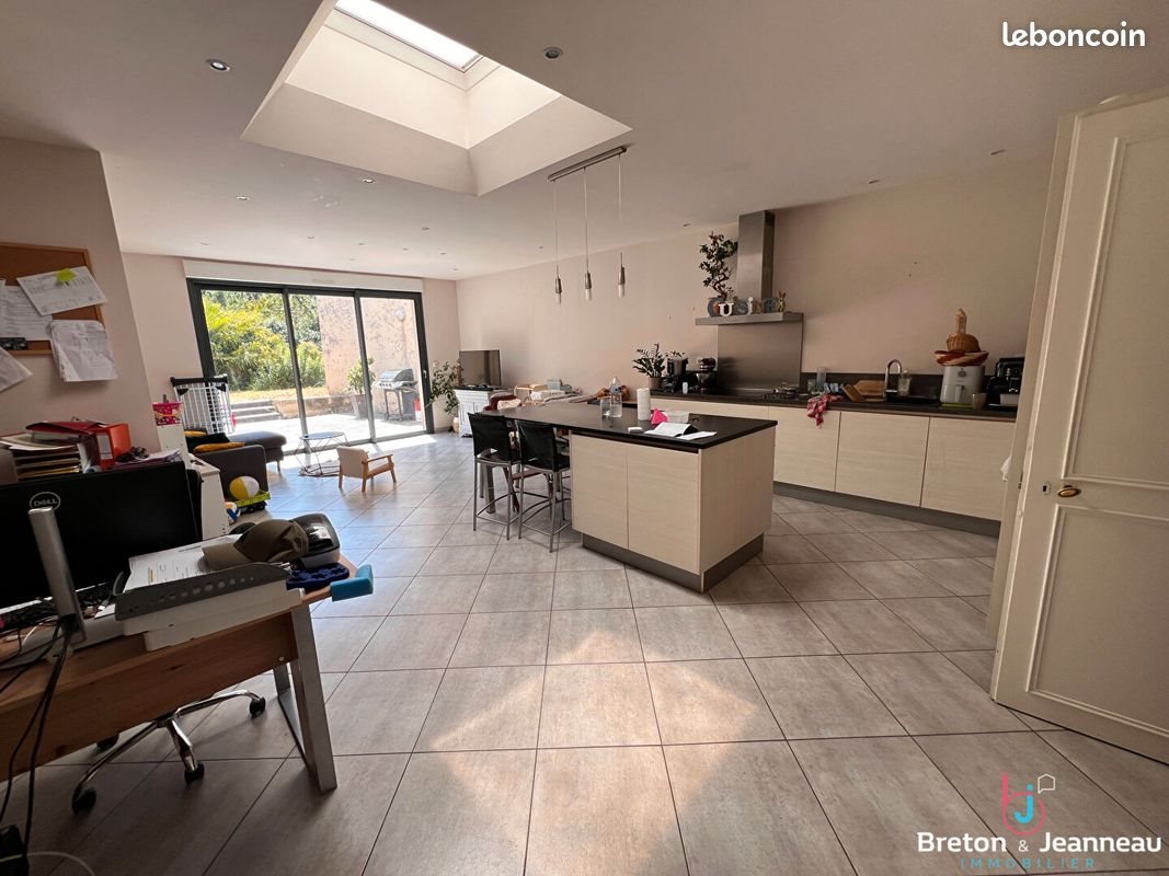 Maison à vendre, 560m², Laval