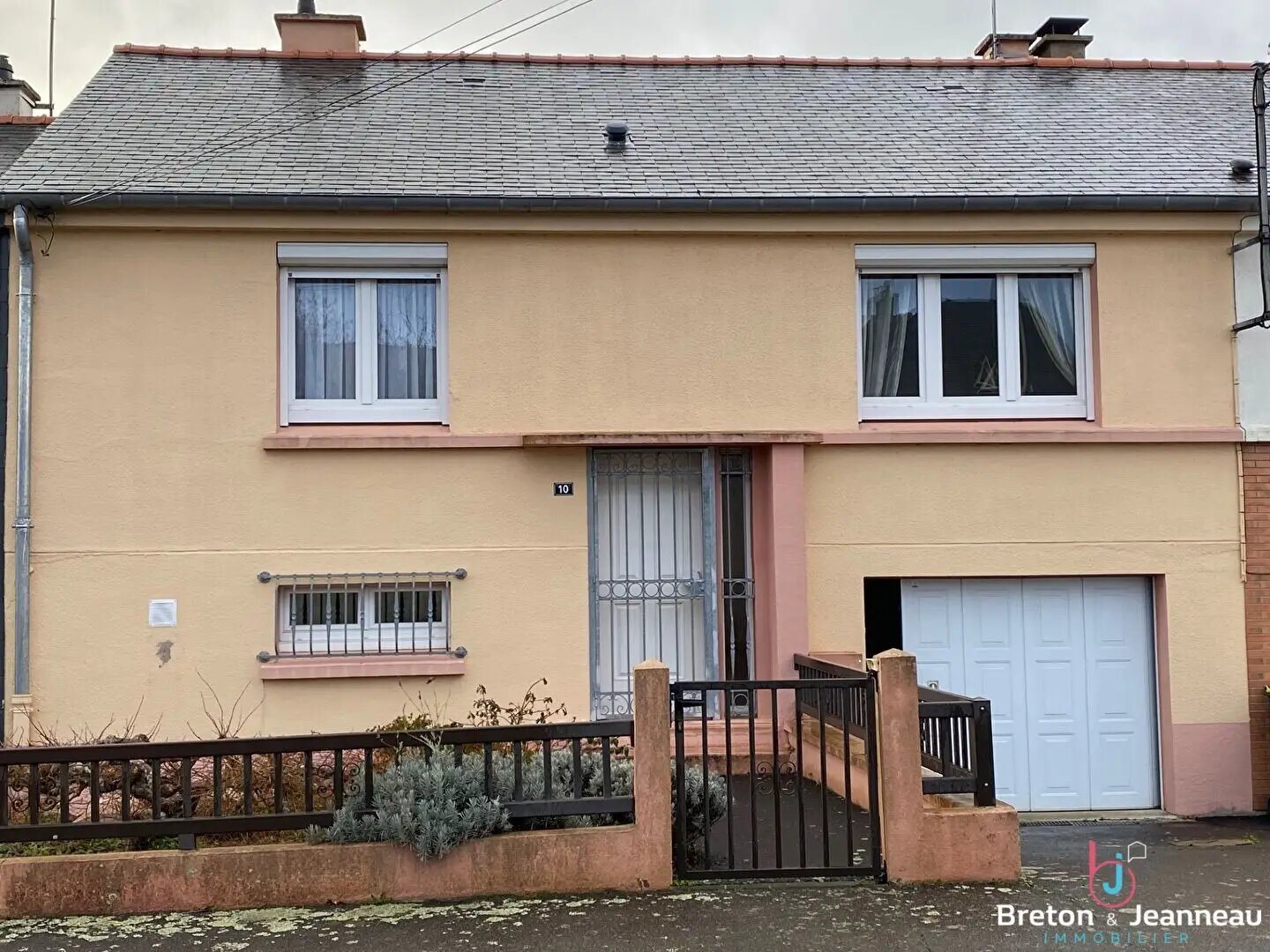 Maison à vendre, 71m², Fougères