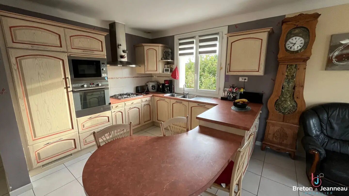 Maison à vendre, 132m², Saint-Berthevin