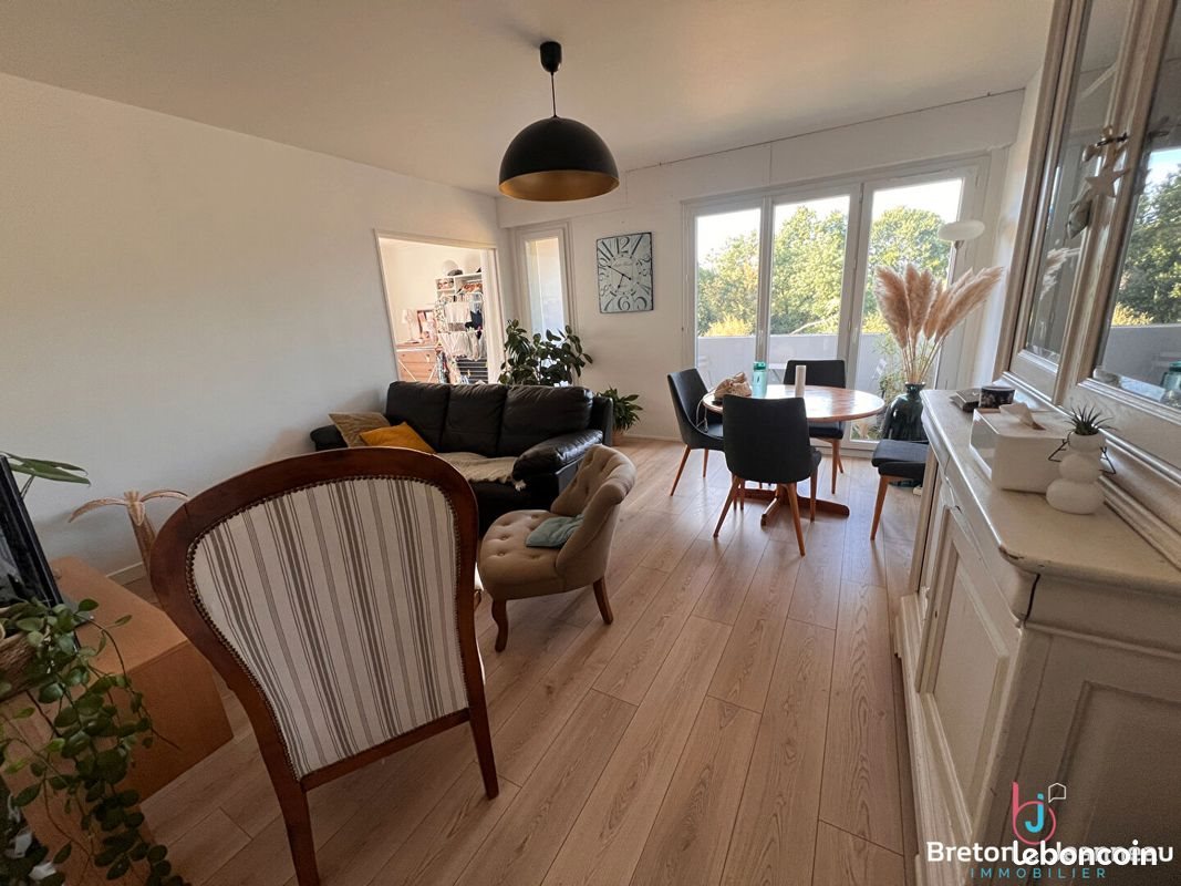 Appartement à vendre, 77m², Laval