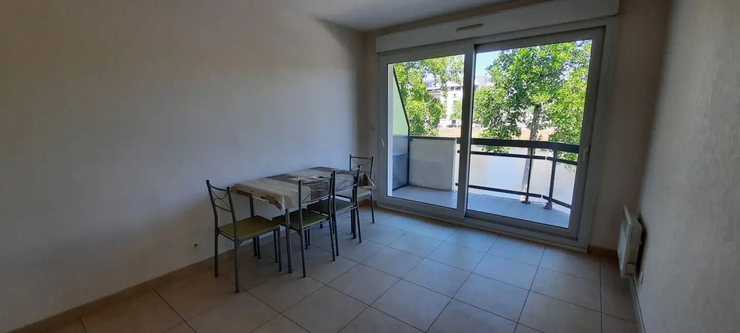 Appartement à louer, 24m², Laval