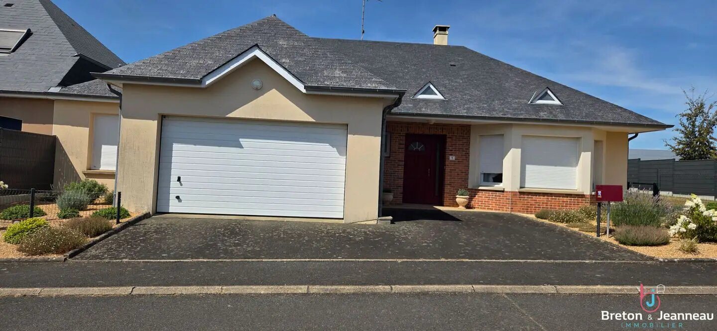 Maison à vendre, 101m², Saint-Berthevin