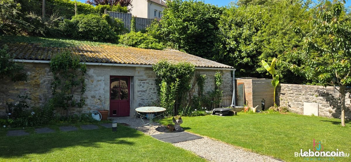 Maison à vendre, 129m², Laval