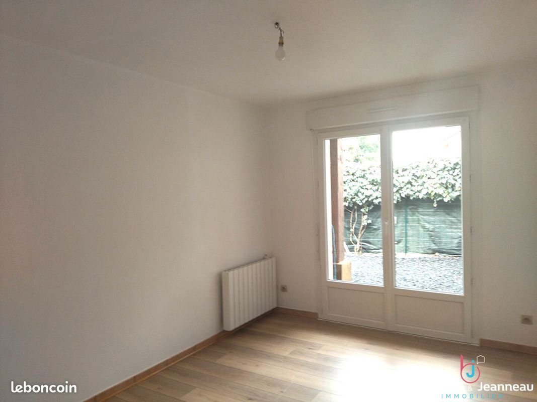 Maison à louer, 49m², Charchigné