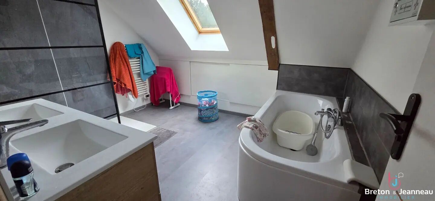 Maison à vendre, 160m², Nuillé-sur-Vicoin