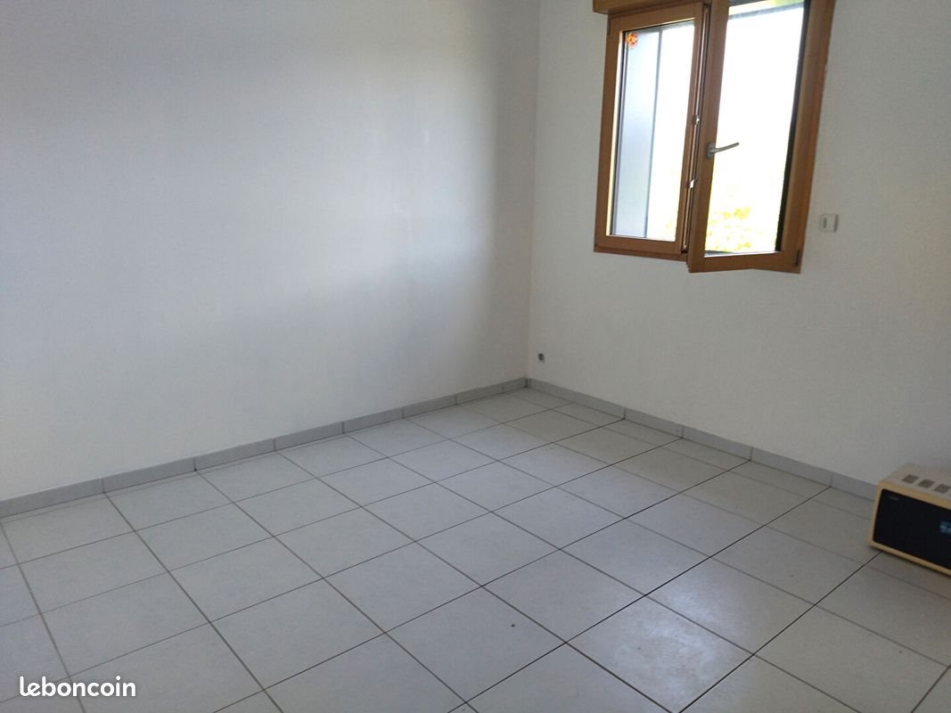 Maison à louer, 98m², Larchamp