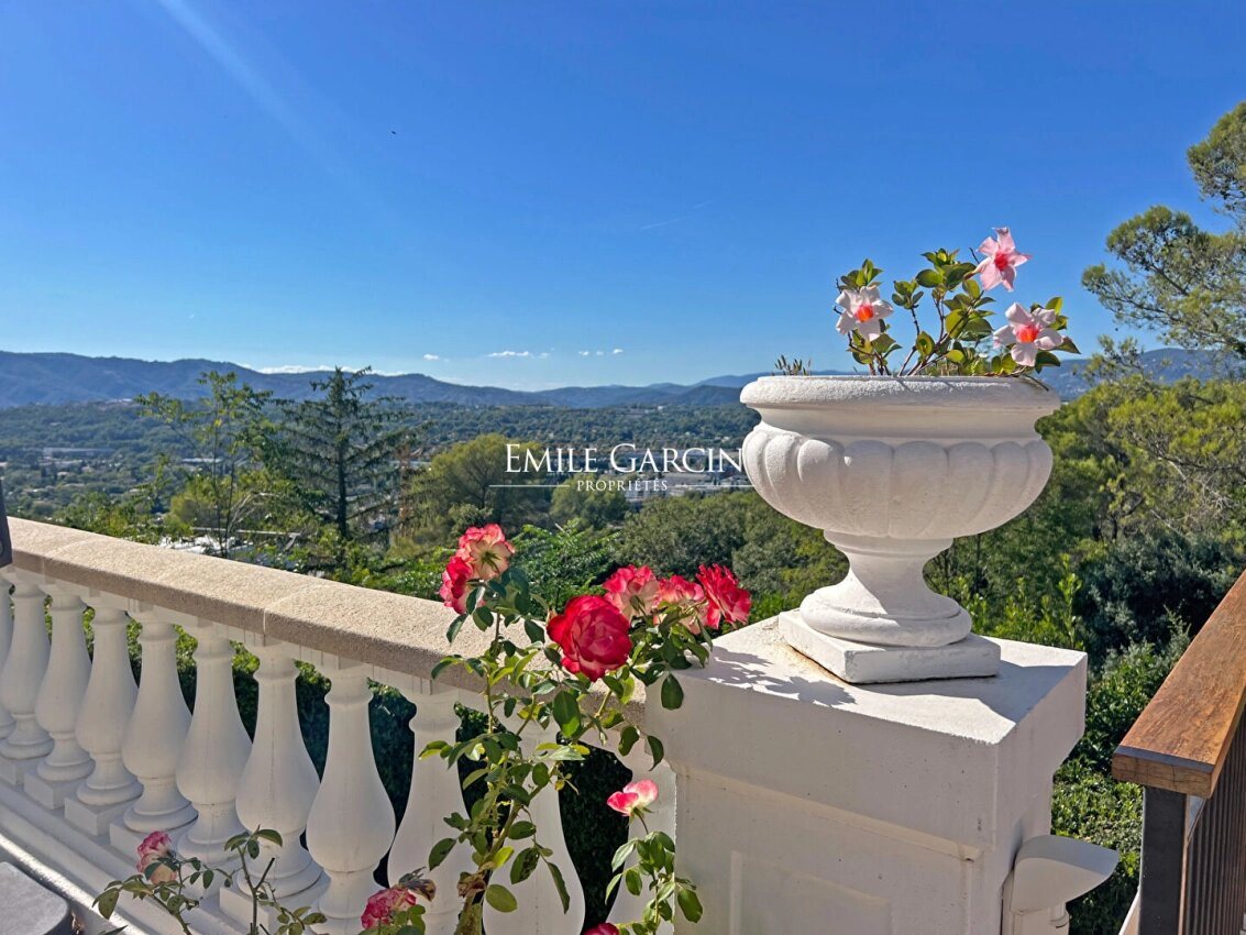 Maison à vendre, 305m², Mougins