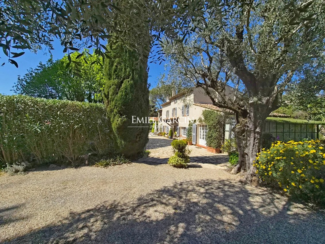 Maison à vendre, 200m², Mougins