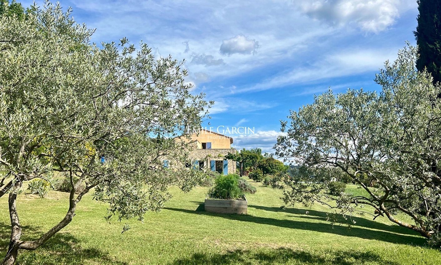 Maison à vendre, 250m², La Bastide-des-Jourdans