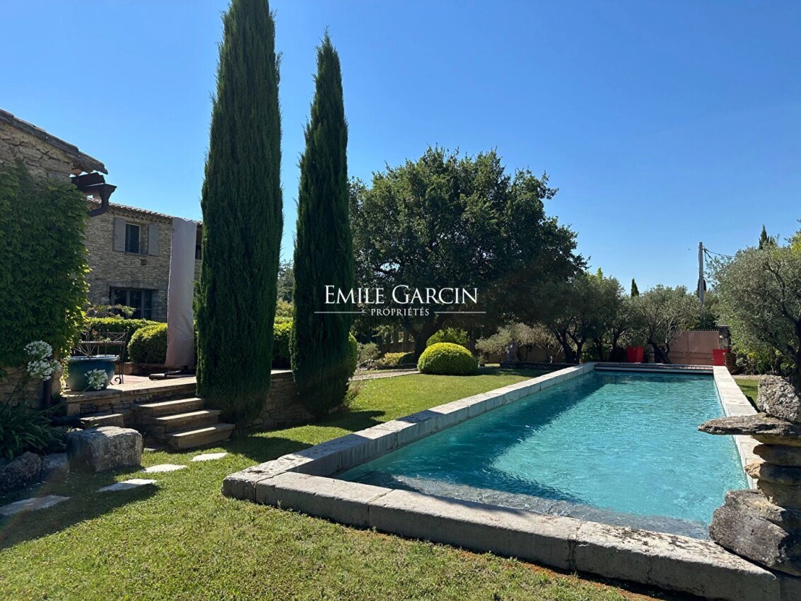 Maison à louer, 500m², Uzès