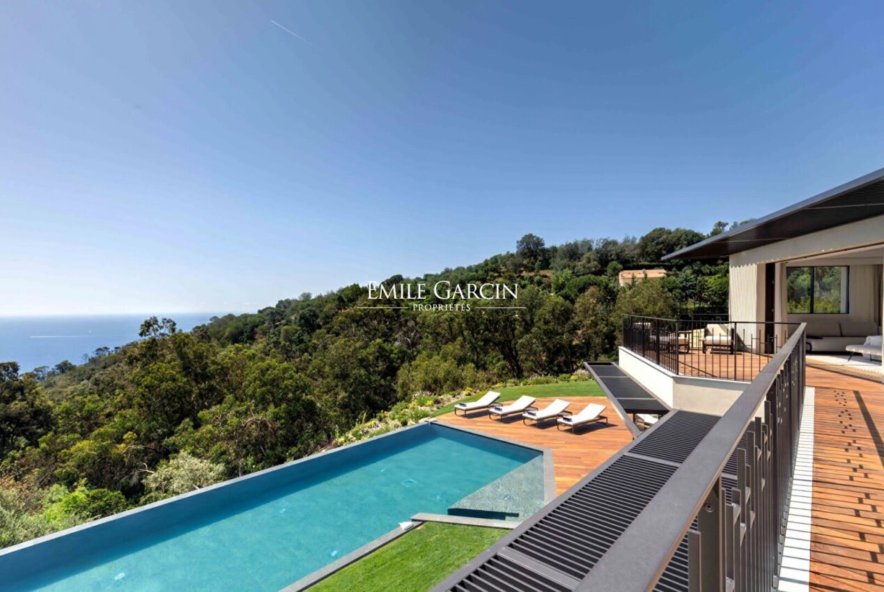 Appartement à louer, 665m², Vallauris