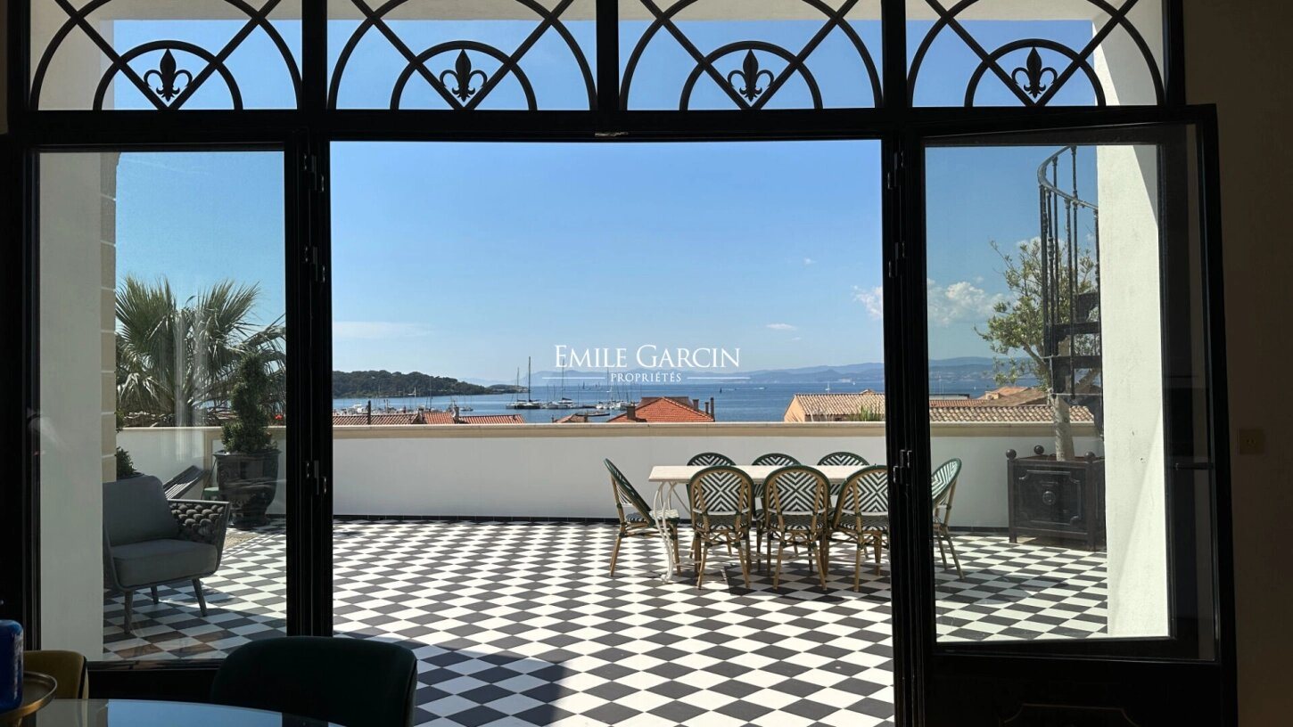 Maison à vendre, 650m², Sanary-sur-Mer