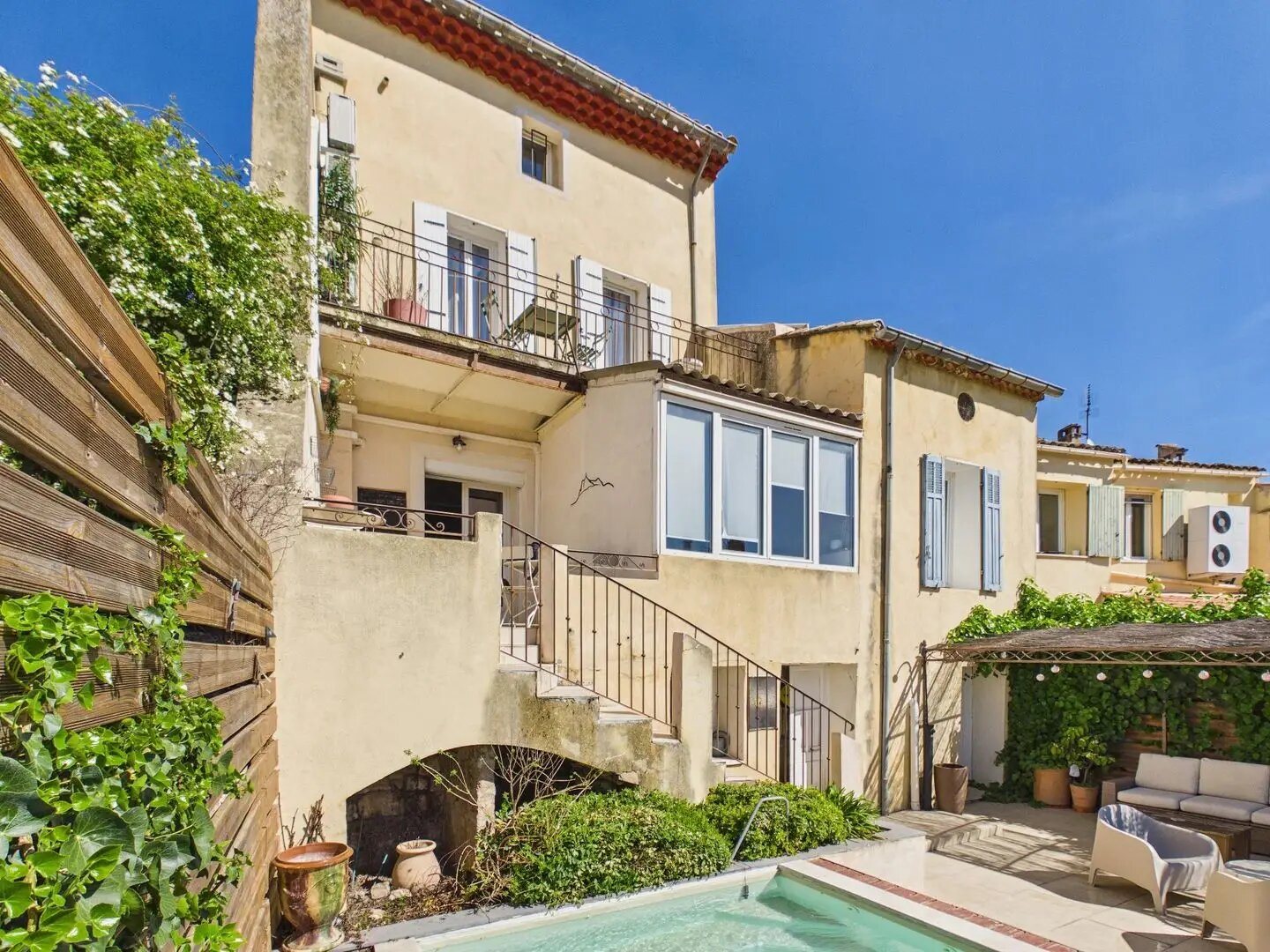 Maison à vendre, 174m², Pourrières